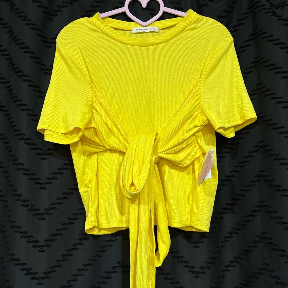 Chic Yellow Tie-Front Top